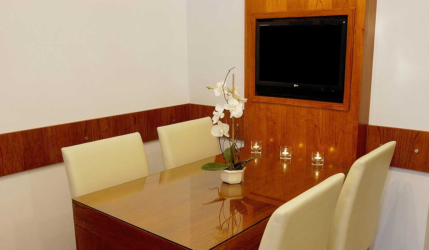 Spacious Studio in Five Star Building