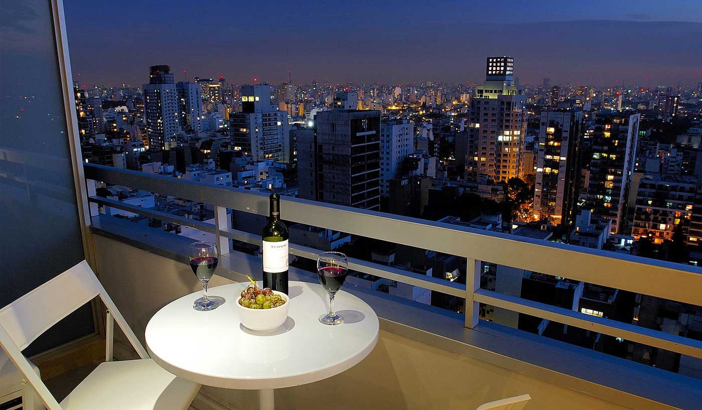 Spacious Studio in Five Star Building