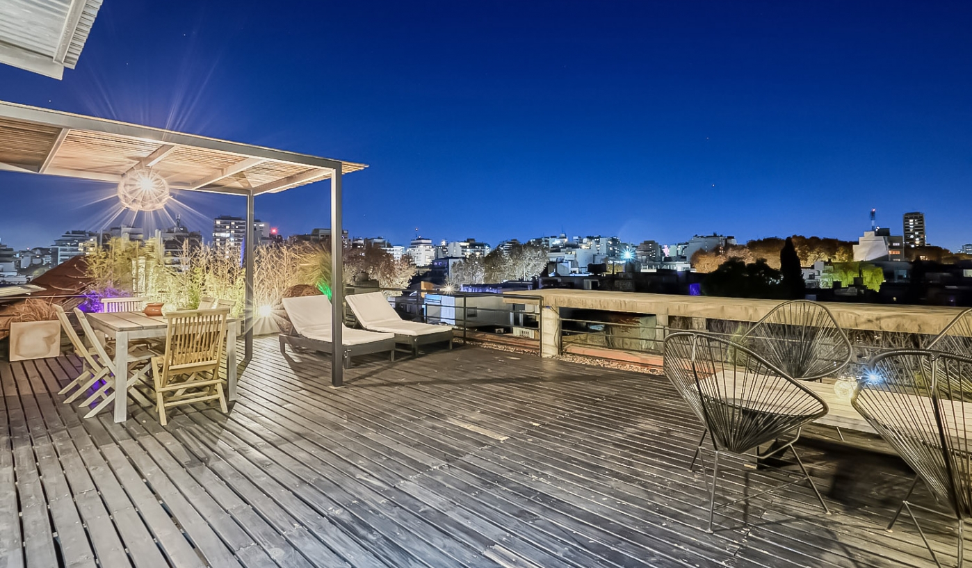 Amazing Two Storey Loft With Private Terrace, BBQ and Pool