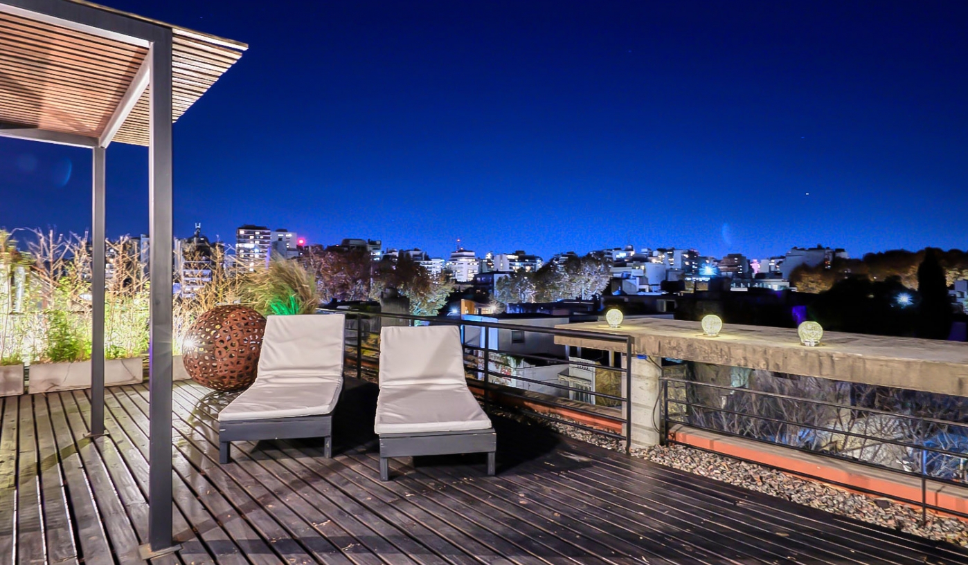 Amazing Two Storey Loft With Private Terrace, BBQ and Pool