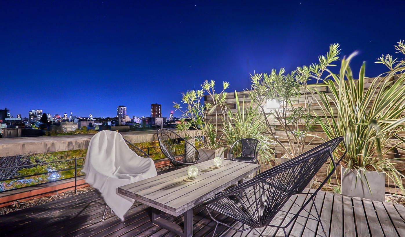 Amazing Two Storey Loft With Private Terrace, BBQ and Pool