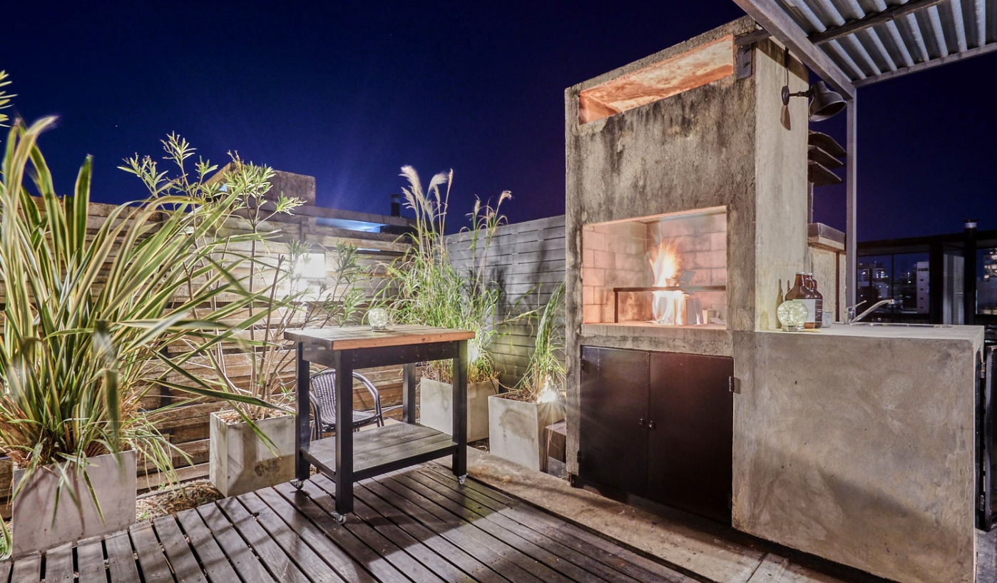 Amazing Two Storey Loft With Private Terrace, BBQ and Pool
