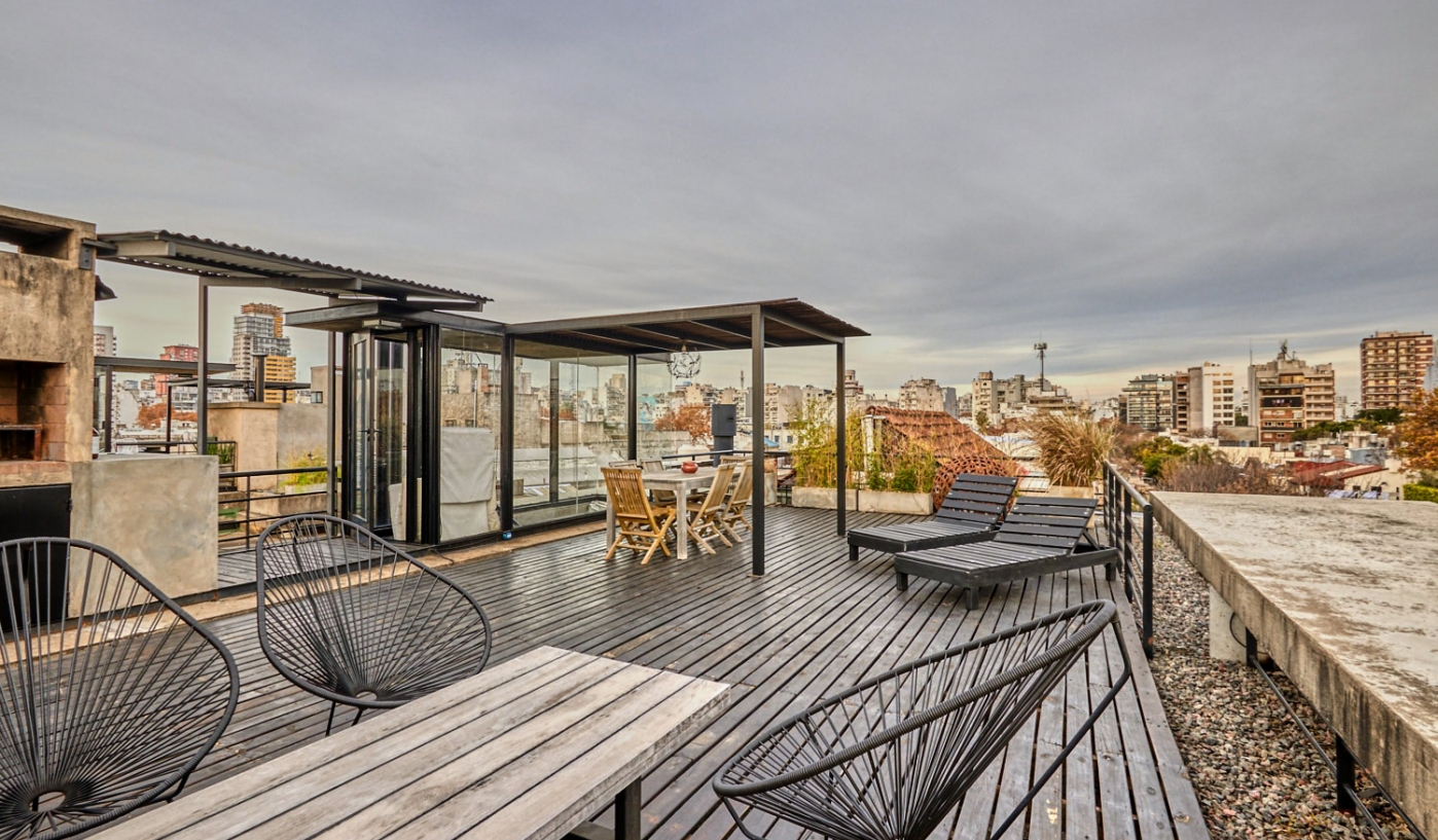 Amazing Two Storey Loft With Private Terrace, BBQ and Pool
