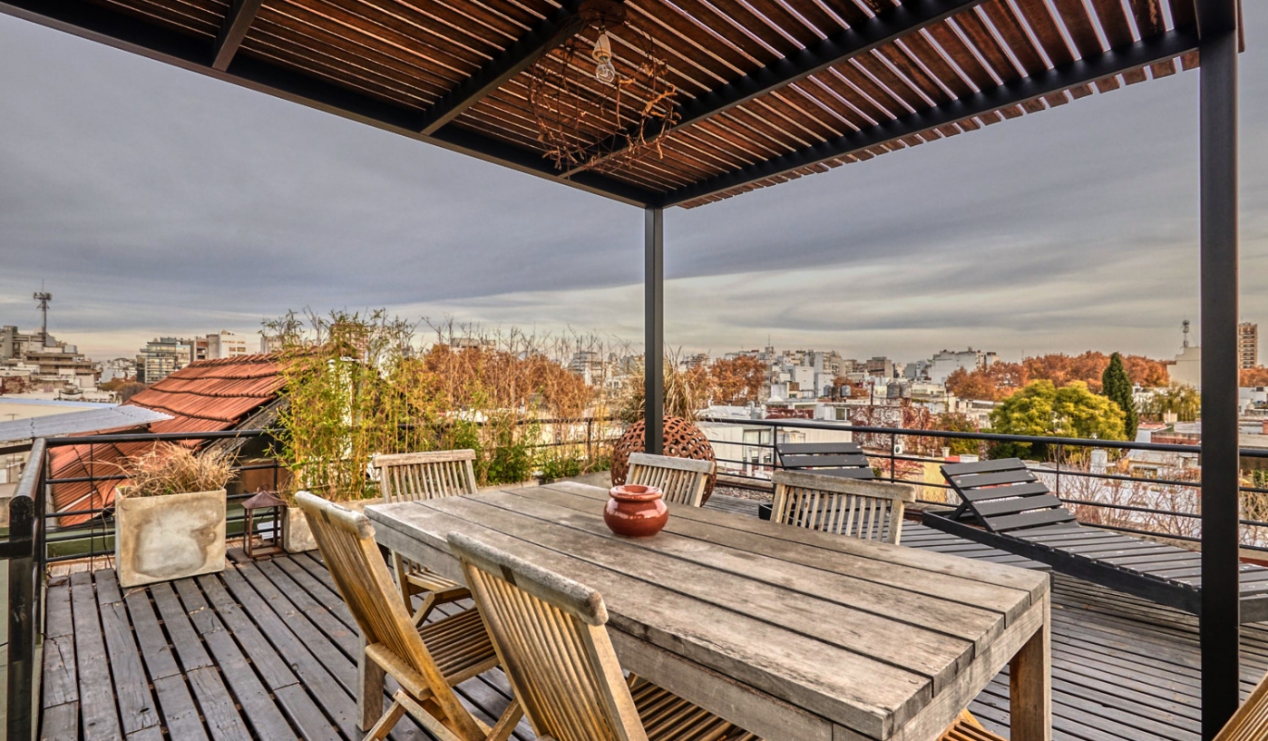 Amazing Two Storey Loft With Private Terrace, BBQ and Pool