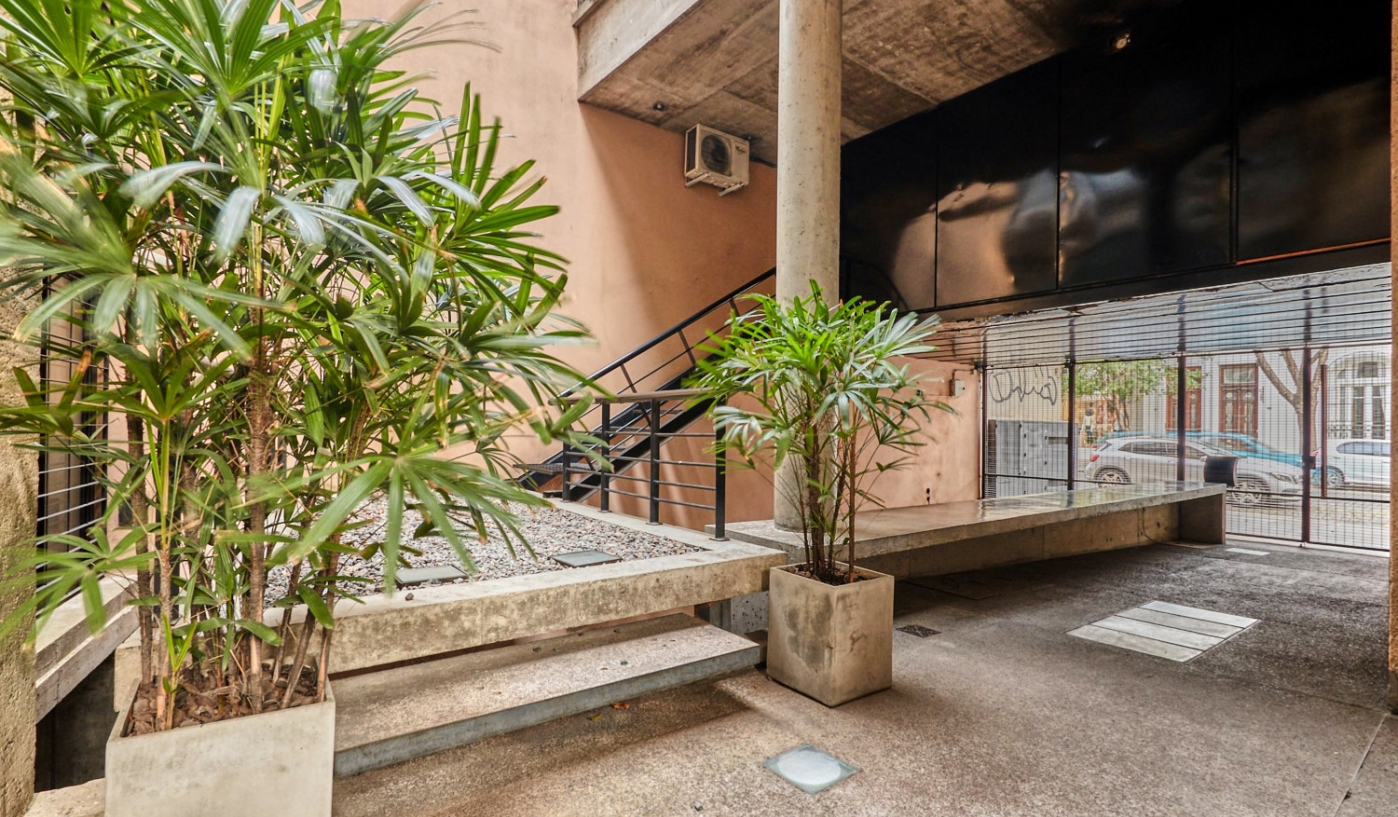 Amazing Two Storey Loft With Private Terrace, BBQ and Pool