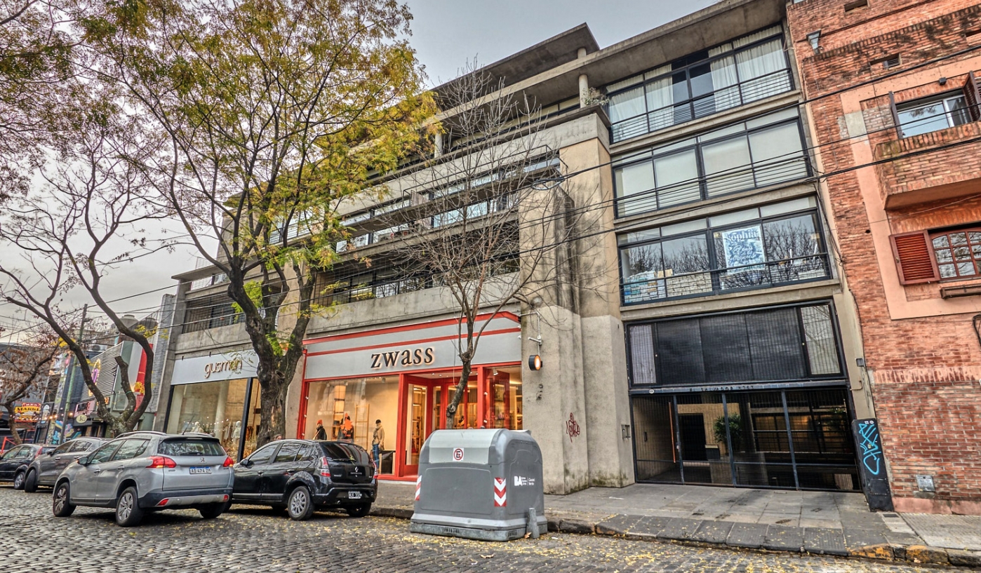 Amazing Two Storey Loft With Private Terrace, BBQ and Pool