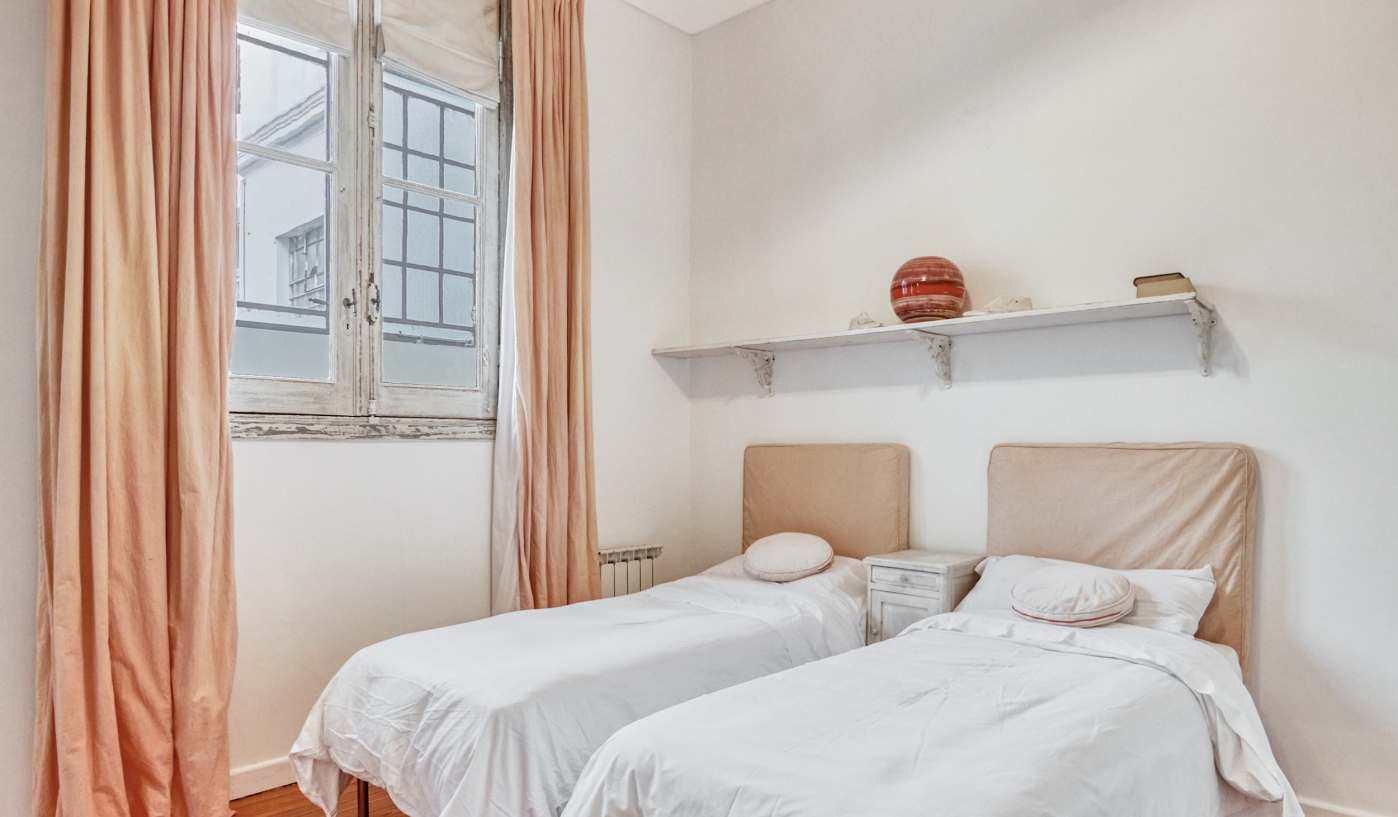 Amazing Two Bedroom Duplex with Private Terrace and BBQ