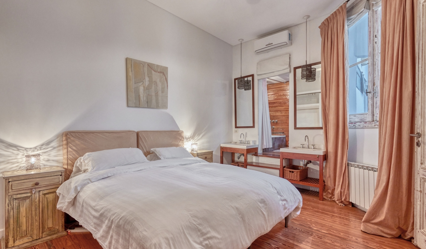 Amazing Two Bedroom Duplex with Private Terrace and BBQ