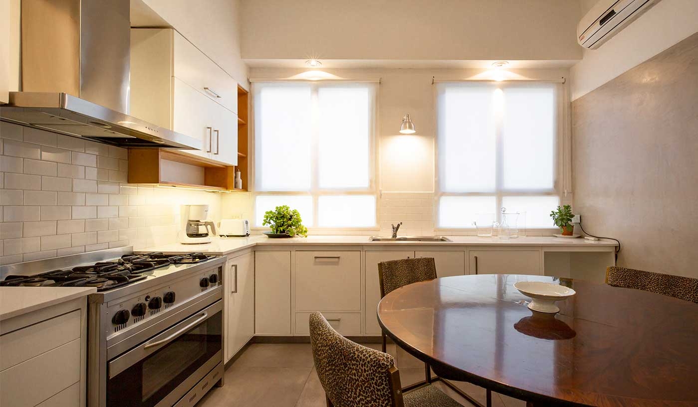 Amazing Four Bedroom Apartment in Iconic Building