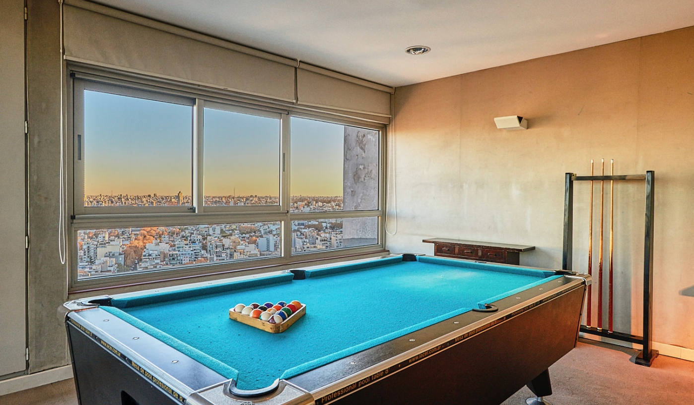 Top Fully Remodeled Two Bedroom Apartment with Pool, Gym and Great Views