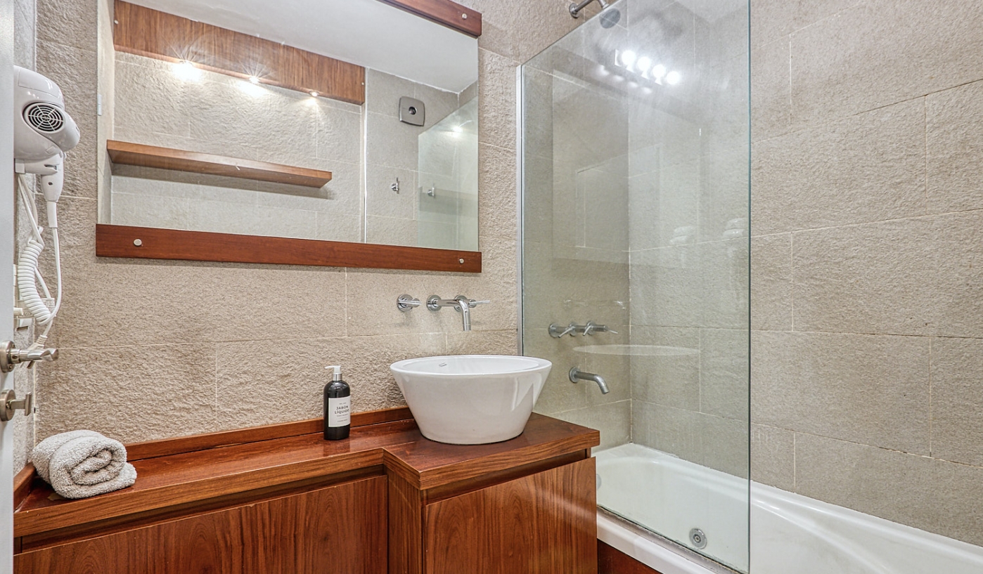 Amazing Views of Polo Fields from this High End One Bedroom Apartment