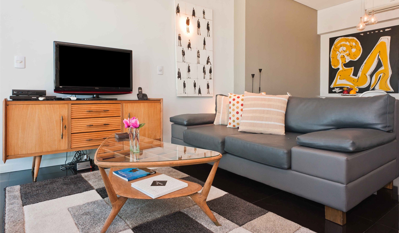 Spacious One Bedroom Penthouse Loft in Five Star Building