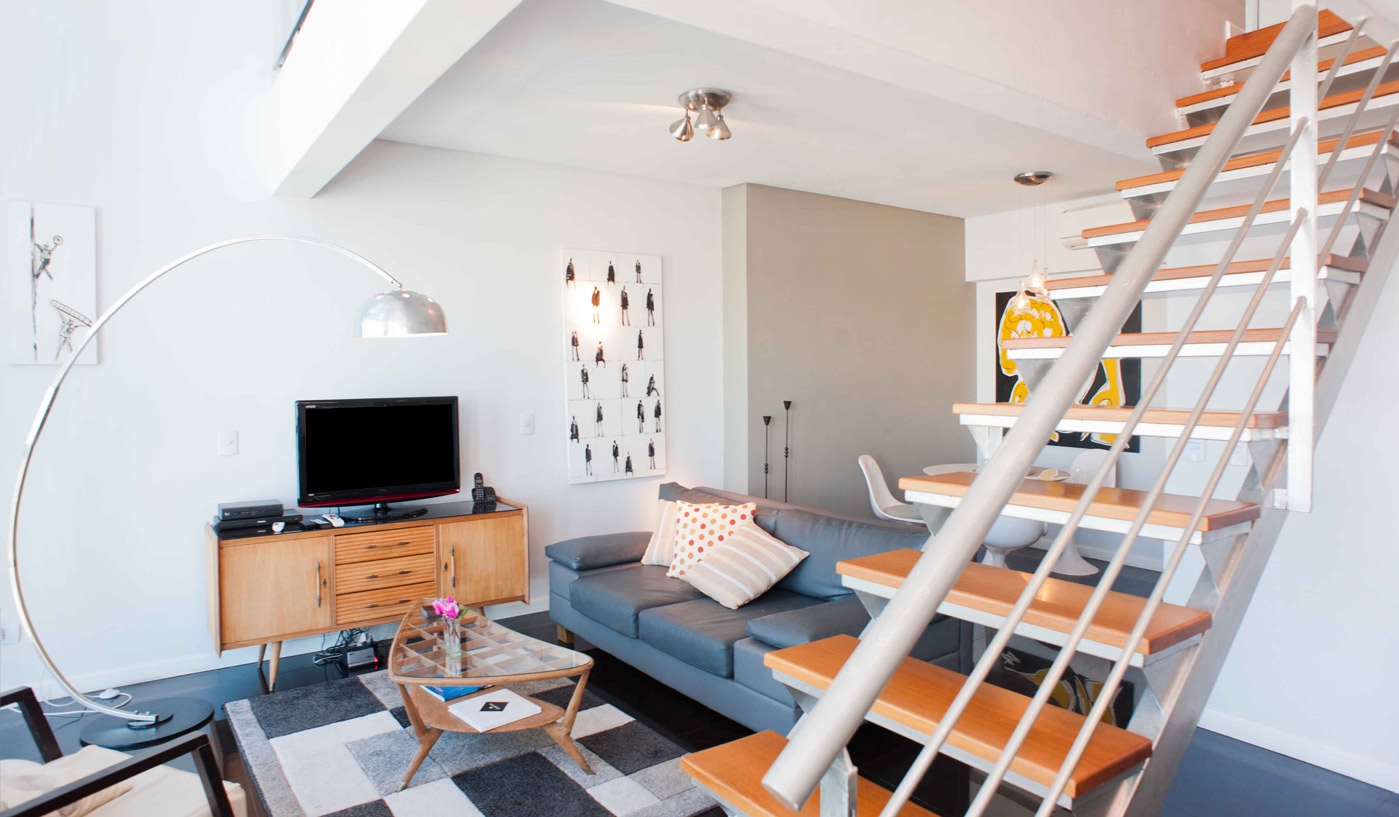 Spacious One Bedroom Penthouse Loft in Five Star Building