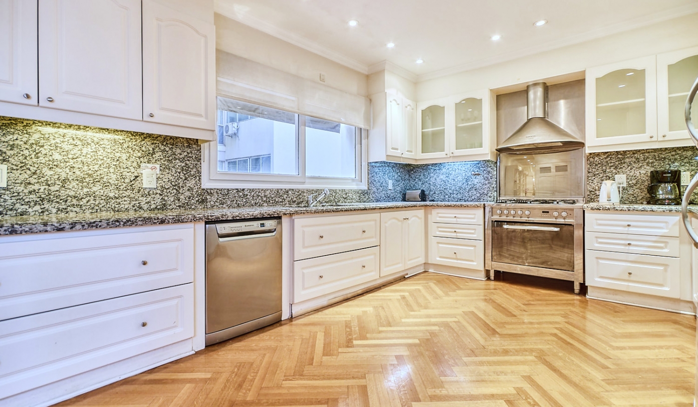 Impressive Five Bedroom Apartment in Chic Recoleta