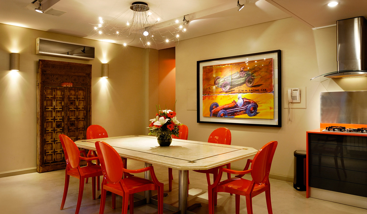 Majestic 3 Bedroom House with Private Courtyard and Pool