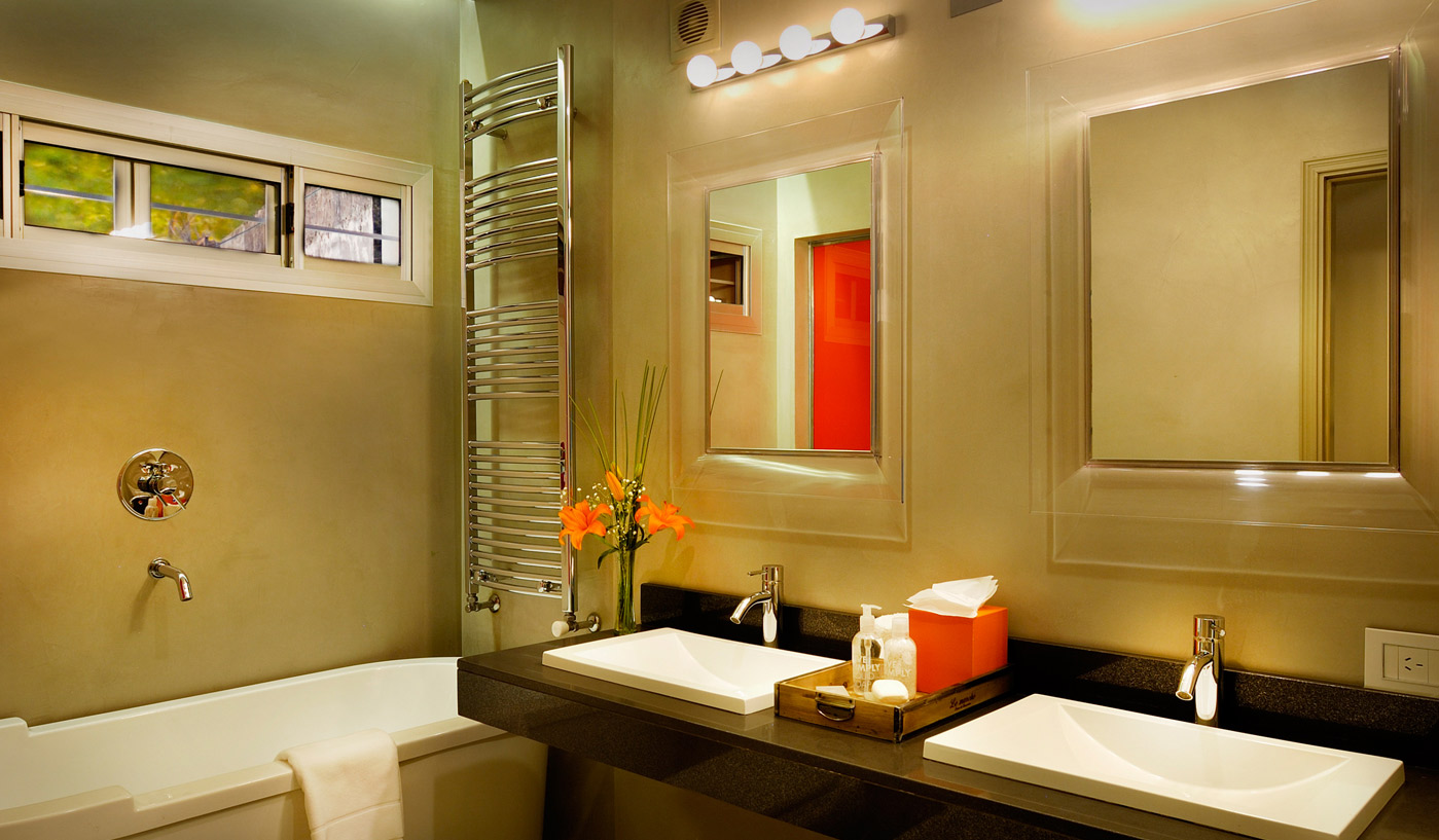 Majestic 3 Bedroom House with Private Courtyard and Pool